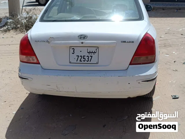 2002 هيونداي افانتي Standard