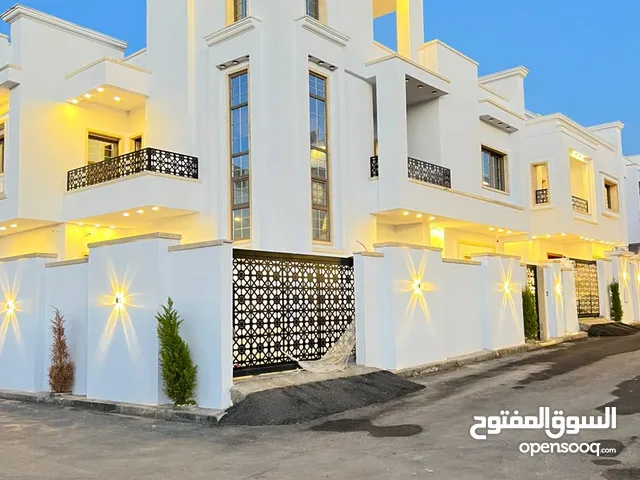 450 m2 More than 6 bedrooms Villa for Sale in Tripoli Ain Zara