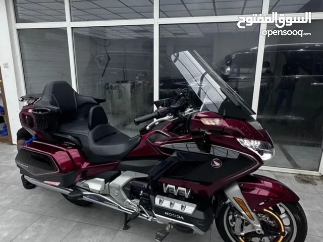 للبيع دراجة قولد وينق خليجي