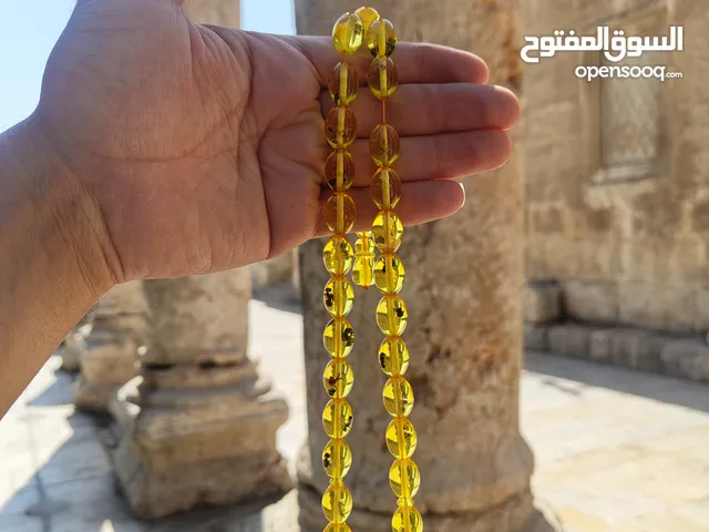 مسبحة كل حبة دخلها نمله
