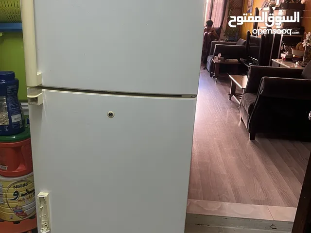 Samsung Refrigerator (350 liters)