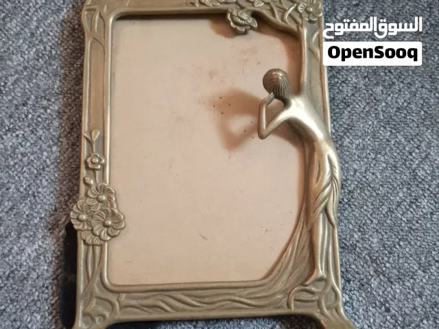 برواز صور نحاس أحمر