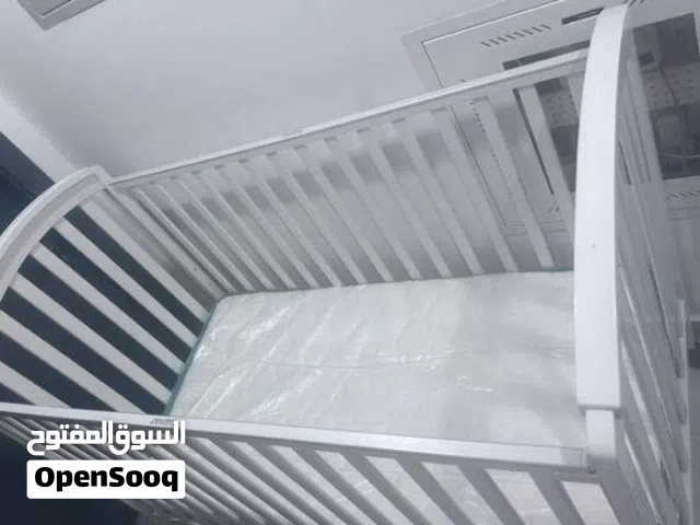 سرير اطفال
