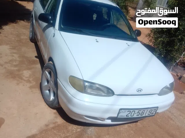 1995 هيونداي اكسنت GL