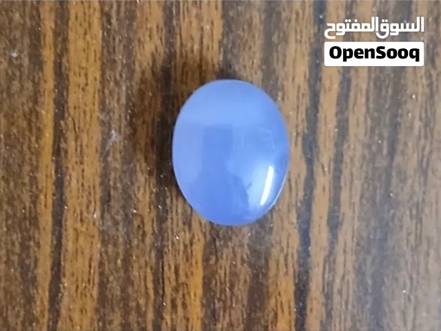 عقيق يمني طبيعي غير معالج اللون