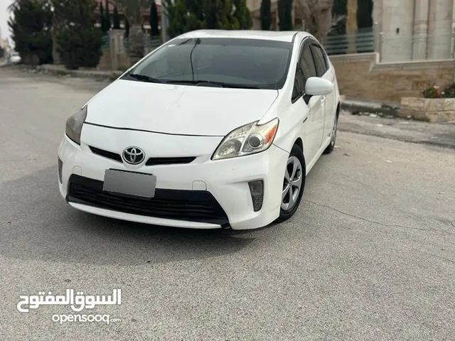 Used Toyota Prius in Zarqa