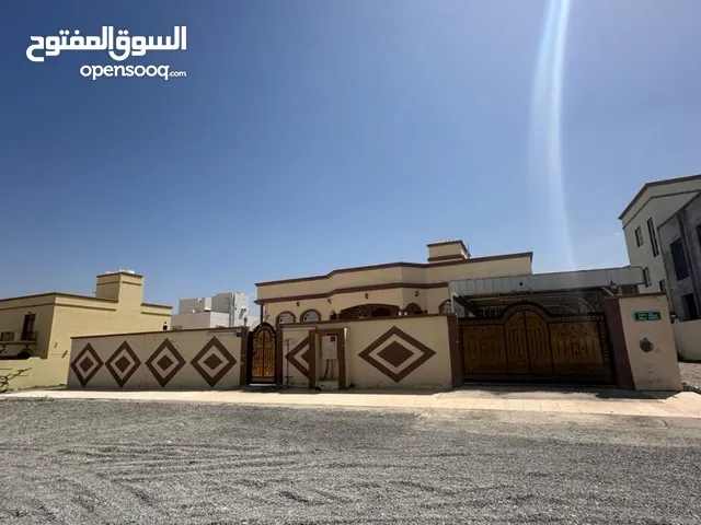 277m2 4 Bedrooms Townhouse for Sale in Muscat Amerat