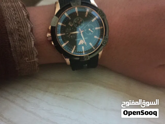 ساعة نوع  emporio armani