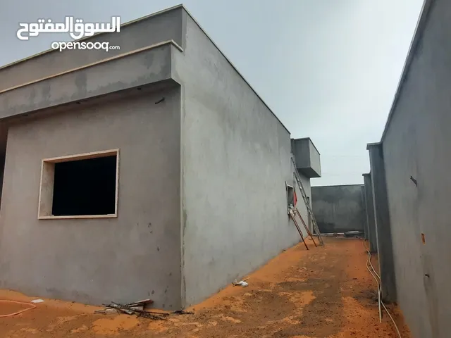 190 m2 5 Bedrooms Townhouse for Sale in Tripoli Tajura