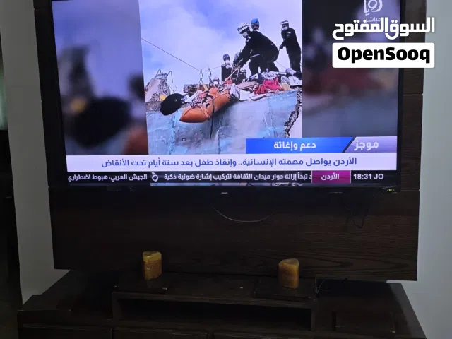 بوفيه لشاشه مع خزائن