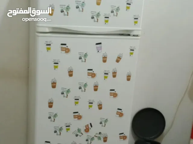 ثلاجةللبيع