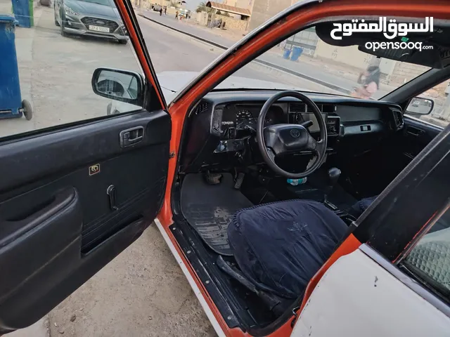 كراون ( كم فورت ) تكسي ياباني مديل 2000