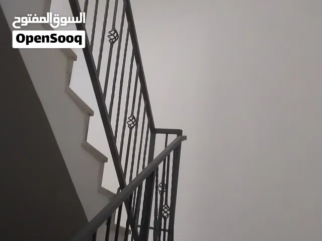 6 منزل للبيع  في مكان واحد كرزاز بقرب من مستشفى العضام
