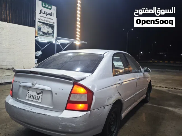 2004 كيا سيراتو GT