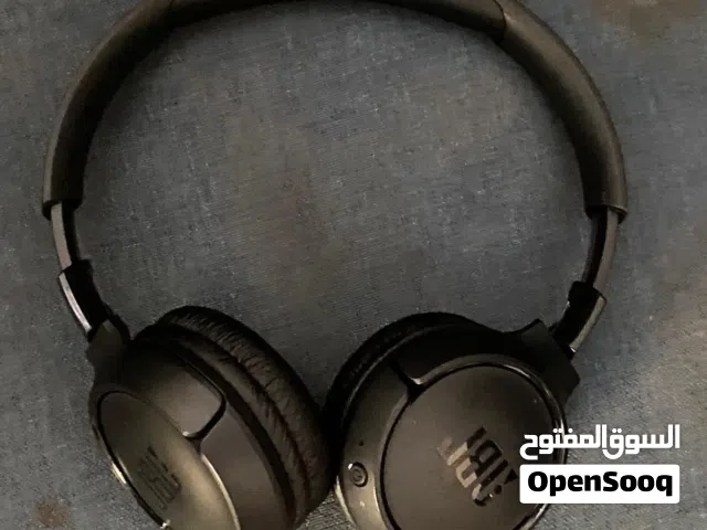 سماعه جي بي ال بلون اسود