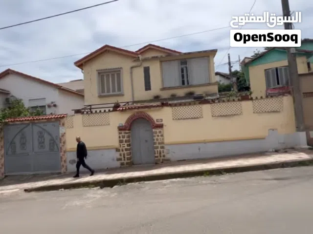 270 m2 More than 6 bedrooms Villa for Sale in Algeria Other