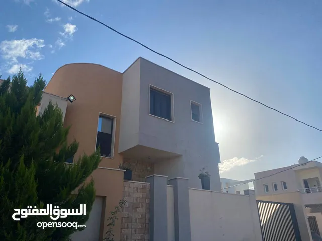 400m2 More than 6 bedrooms Villa for Rent in Tripoli Tajura