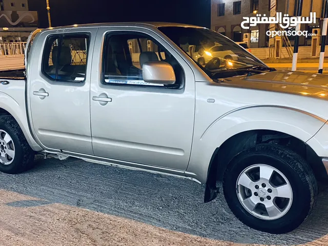 Used Nissan Navara in Dhofar