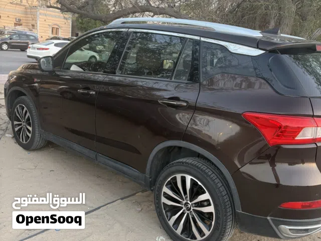 سياره GAC Gs4