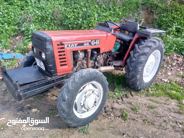 1996 Tractor Agriculture Equipments in Ajloun