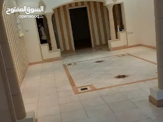 200 m2 4 Bedrooms Apartments for Rent in Jeddah As Salamah