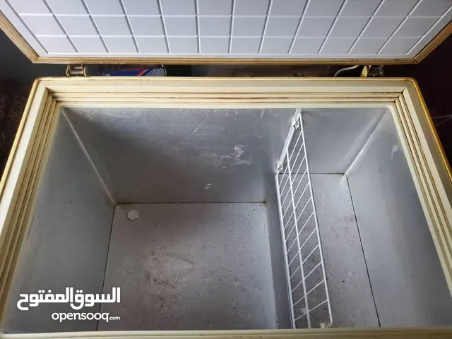 ثلاجه فريرزر مثلما انت شابف ب الصوره