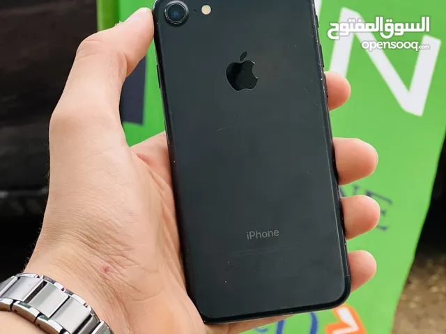 Apple iPhone 7 32 GB in Tripoli