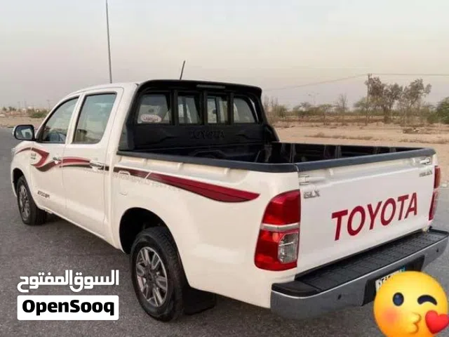 2014 تويوتا هيلوكس GR Sport