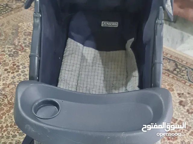 عرباية أطفال نوع جونيور JUNIORS الأصلية وبحالة ممتازة ، لا يوجد بها عيوب ، قوية ومتينة وأمان تام