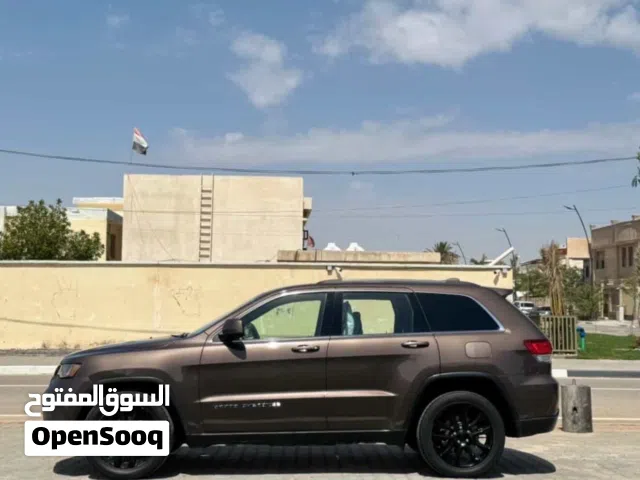 2020, جيب, جراند شيروكى, Laredo