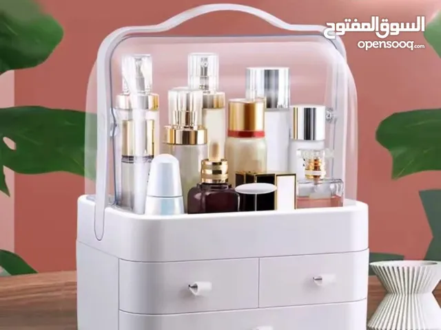 خزانة الأميرات لتنظيم المكياج والعناية! خلي طاولة التزيين تبعتك تصير قطعة فنية  مع منظم المكياج