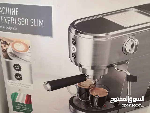 مكينة قهوه اكسبريسو 15بار صناعه المانيه من شركة سيلفر كرست الالمانيه نوعين نوع تصميم ايطالي استيل