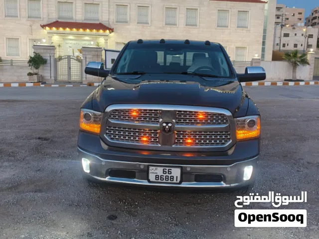 2015 دودج رام Laramie