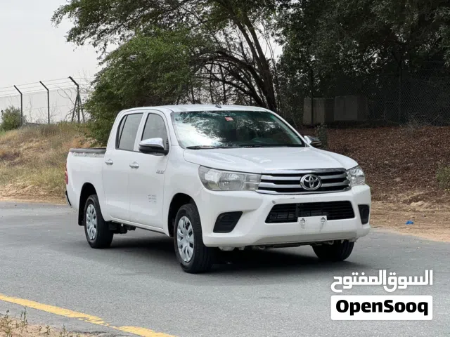 Toyota Hilux 2022 Gcc Manual single تويوتا هايلوكس خليجي جير عادي سنغل بحاله ممتازه جدا