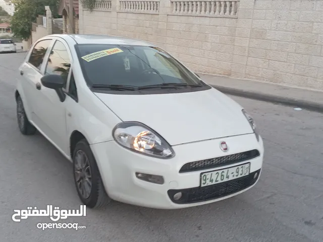 فيات بونتو2011