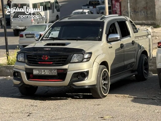 Used Toyota Hilux in Ajloun