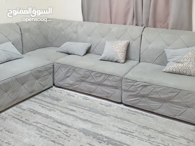 للبيع ركنه 2في 3 وسرير يتفتح ويتقفل