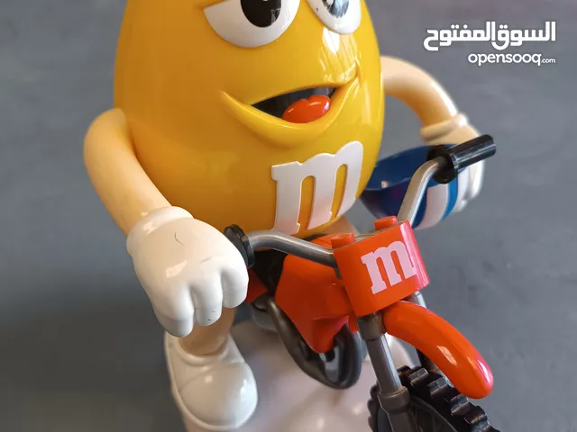 مجسم شخصيه معروفه