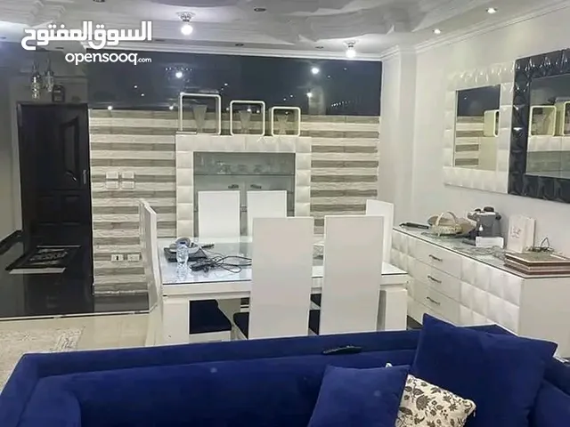 شقة 220 متر واجهه بحرية  عمارة دابل فيس فيو مفتوح على الدائري منطقة أ حدائق الاهرام البوابه الاولى ا