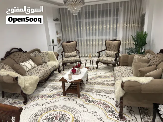 كنب حفر زان تصميم كلاسيك طقم فاخر فرش نظيف جدا جلوس مريح تنجيد نظيف