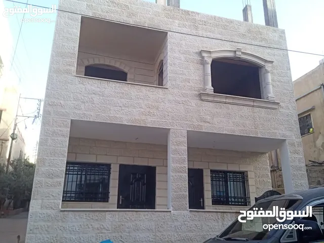 200m2 3 Bedrooms Townhouse for Sale in Zarqa Jabal Tareq