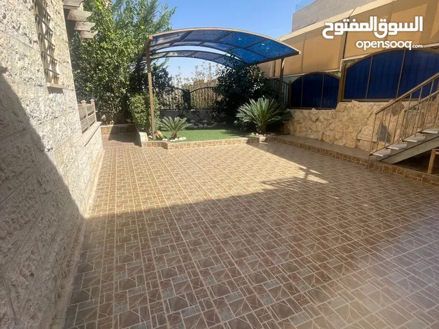 235 m2 3 Bedrooms Apartments for Sale in Amman Jubaiha