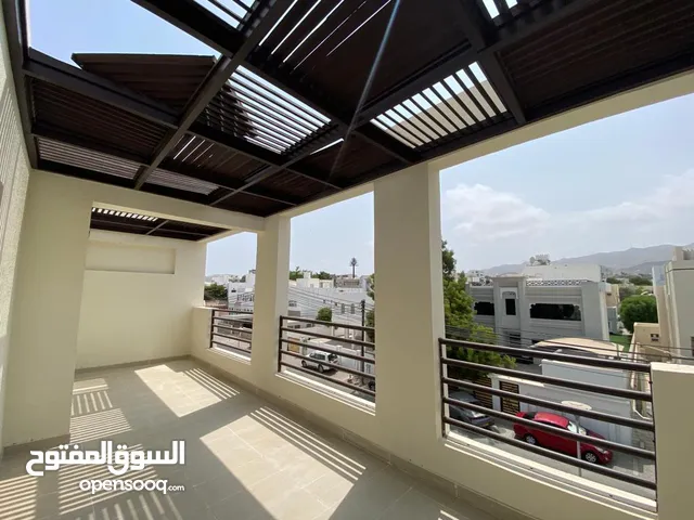 For Rent Villa 4 Bhk In Msq In front of Al Sarouj shell gas station