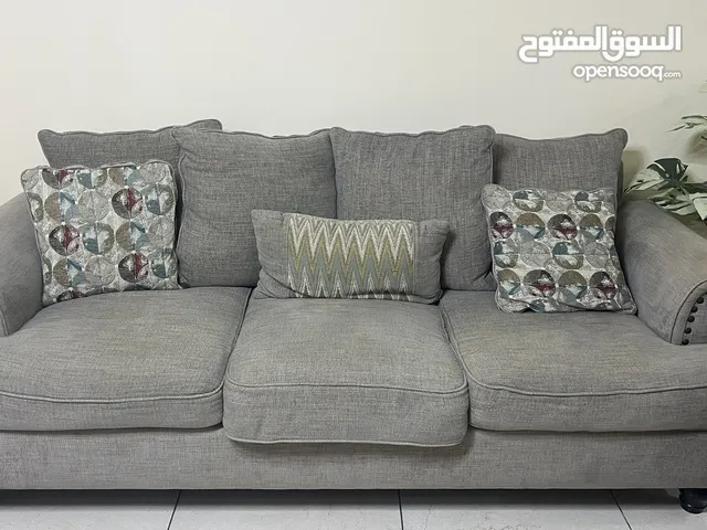 كنب ل 3 اشخاص بسعر 400
