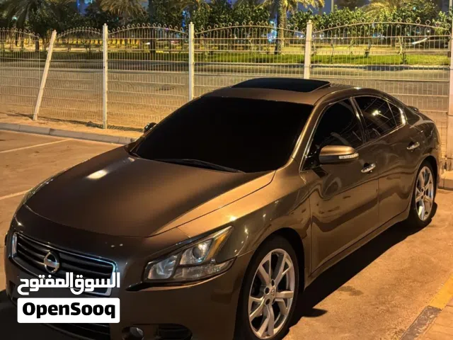 Nissan Maxima 2012 Full option Low mileage
