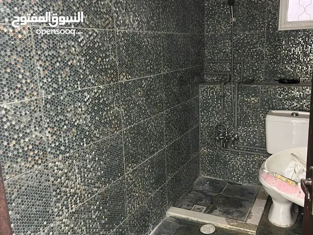 100 m2 3 Bedrooms Apartments for Rent in Zarqa Al ghweariyyeh