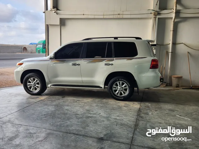 تيوتا لبوه مفخره 2009