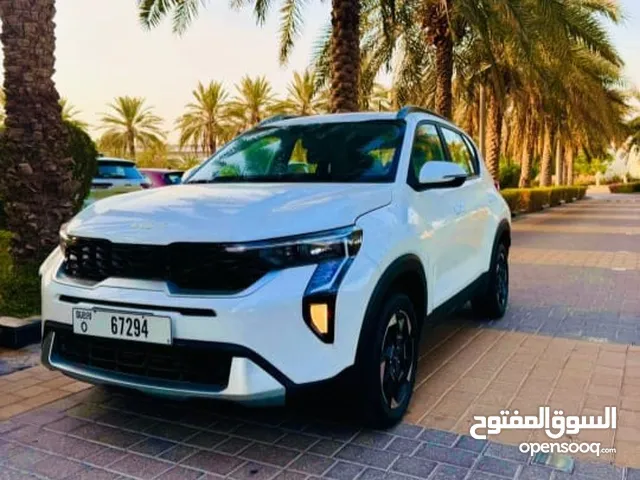 Rent Kia Sonet 2024 in Dubai تأجير كيا سونيت 2024 في دبي