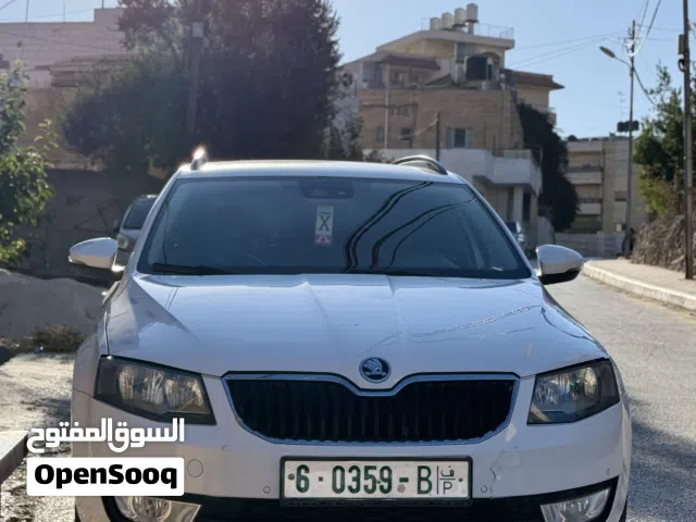 2015 سكودا اوكتافيا Standard