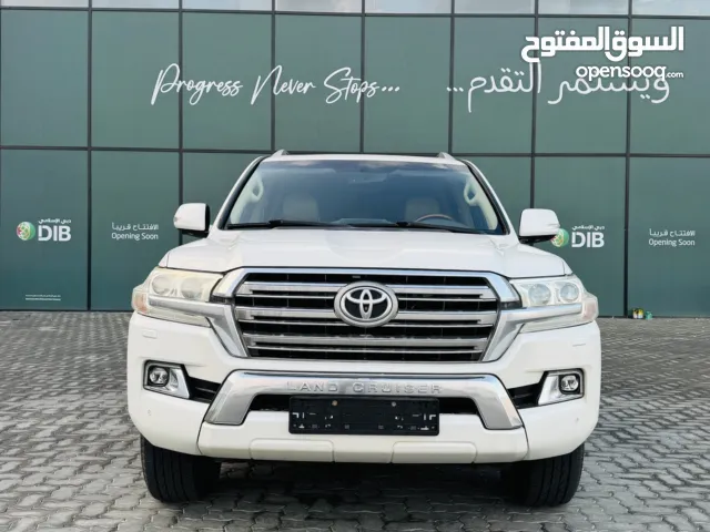 تويتا لاند كروزر GXR V8 موديل 2016 خليجي